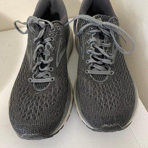 Brooks Ghost 11 Runners